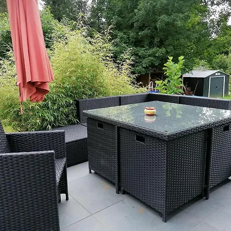 In Mit Grill Und Terrasse 펜션 *